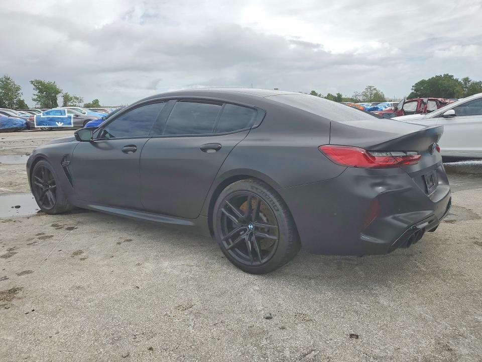 49313646 :رقم المزاد ، WBSGV0C03NCH18297 vin ، 2022 Bmw M8 مزاد بيع
