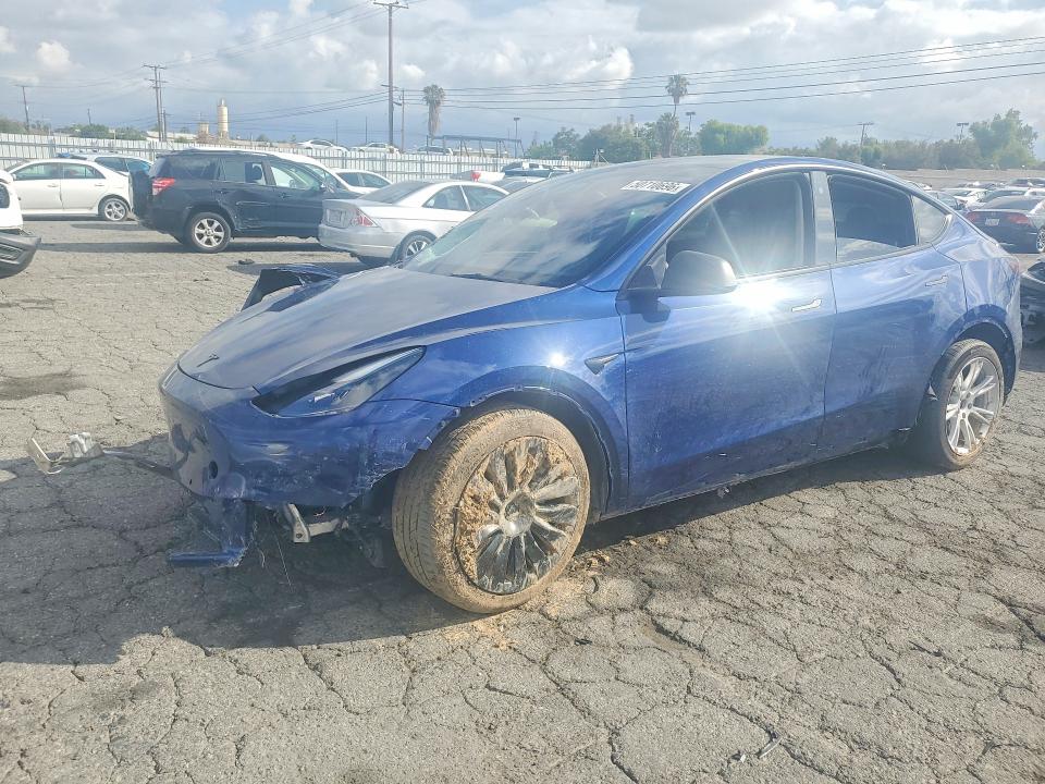 50710696 :رقم المزاد ، 5YJYGDEE4MF285769 vin ، 2021 Tesla Model Y مزاد بيع