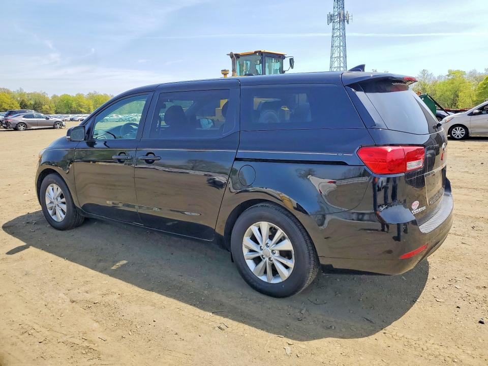 51142646 :رقم المزاد ، KNDMB5C12J6395763 vin ، 2018 Kia Sedona مزاد بيع