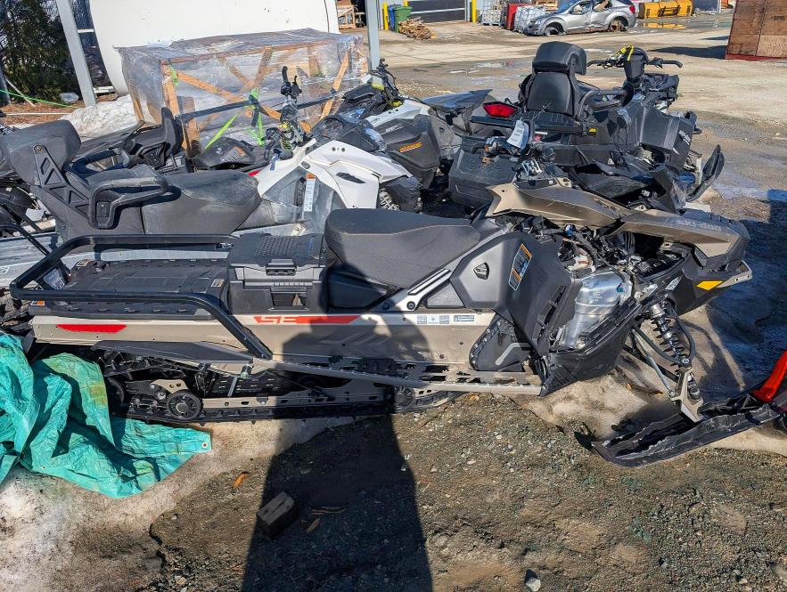 Продажа на аукционе авто 2022 Ski-doo Expedition Se 900 Ac, vin: 2BPSAFNM3NV000048, номер лота: 49362676