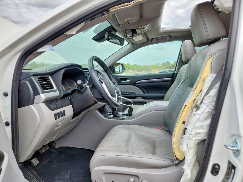 48931316 :رقم المزاد ، 5TDYZRFH5JS248012 vin ، 2018 Toyota Highlander مزاد بيع
