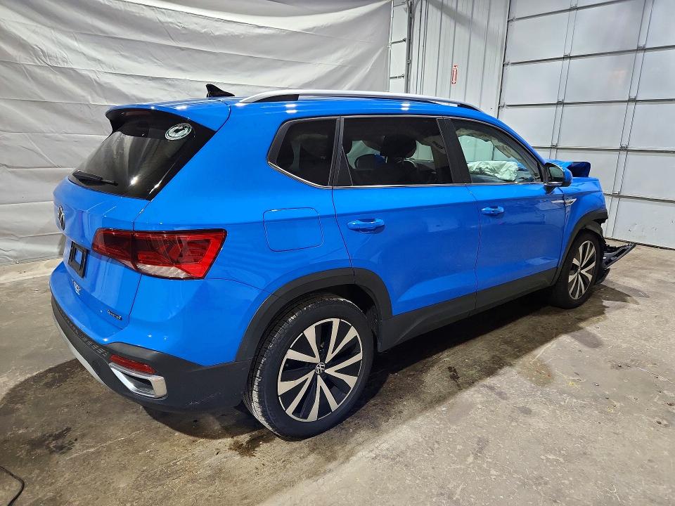 Продажа на аукционе авто 2022 Volkswagen Taos, vin: 3VVPX7B2XNM035507, номер лота: 49863506