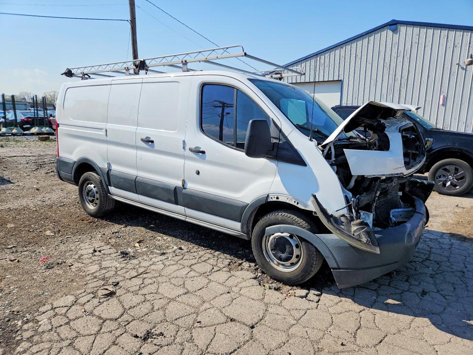 49927856 :رقم المزاد ، 1FTNR1ZM7FKA55260 vin ، 2015 Ford Transit مزاد بيع