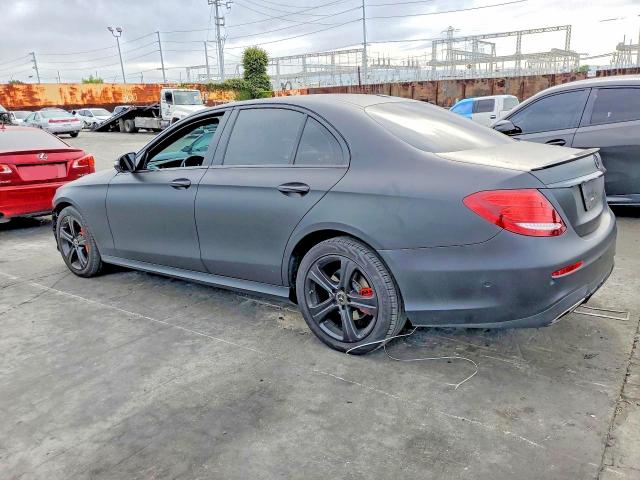 2020 Mercedes-benz E მანქანა იყიდება აუქციონზე, vin: WDDZF8DB0LA710620, აუქციონის ნომერი: 49284716
