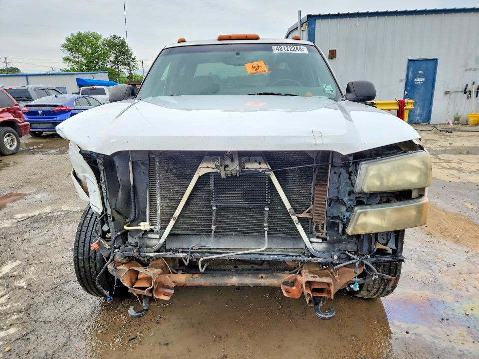 Продаж на аукціоні авто 2003 Chevrolet Silverado, vin: 1GCHC23U23F258932, номер лоту: 48122246