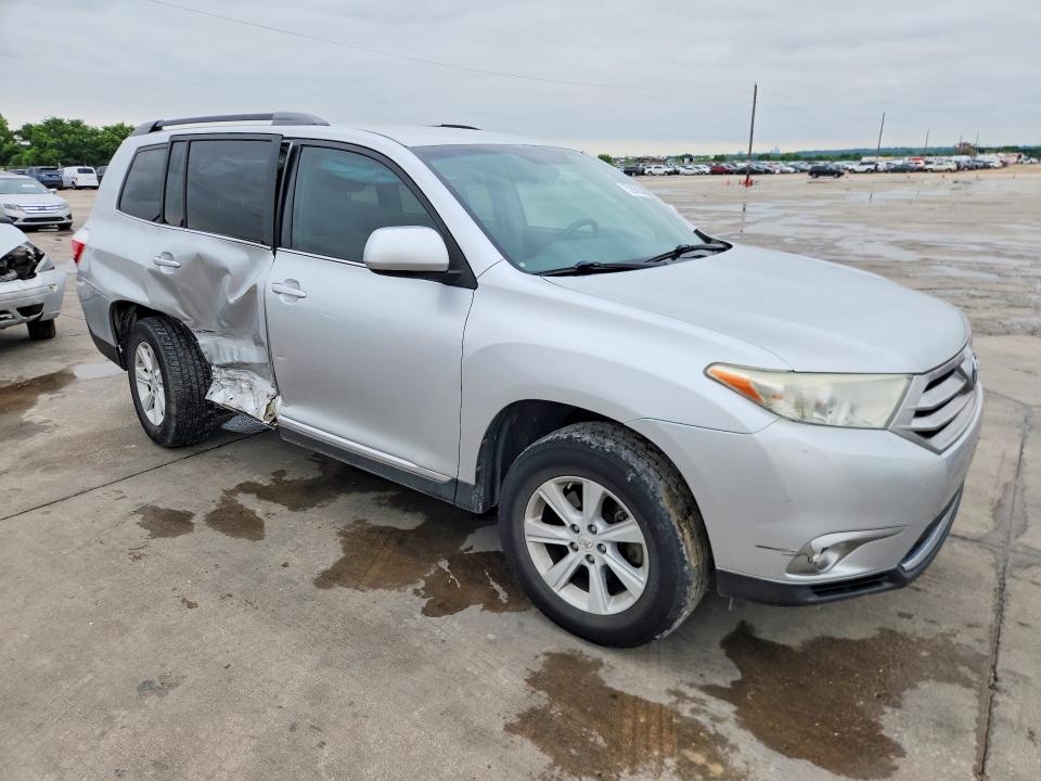 2013 Toyota Highlander მანქანა იყიდება აუქციონზე, vin: 5TDZA3EHXDS032008, აუქციონის ნომერი: 52060936
