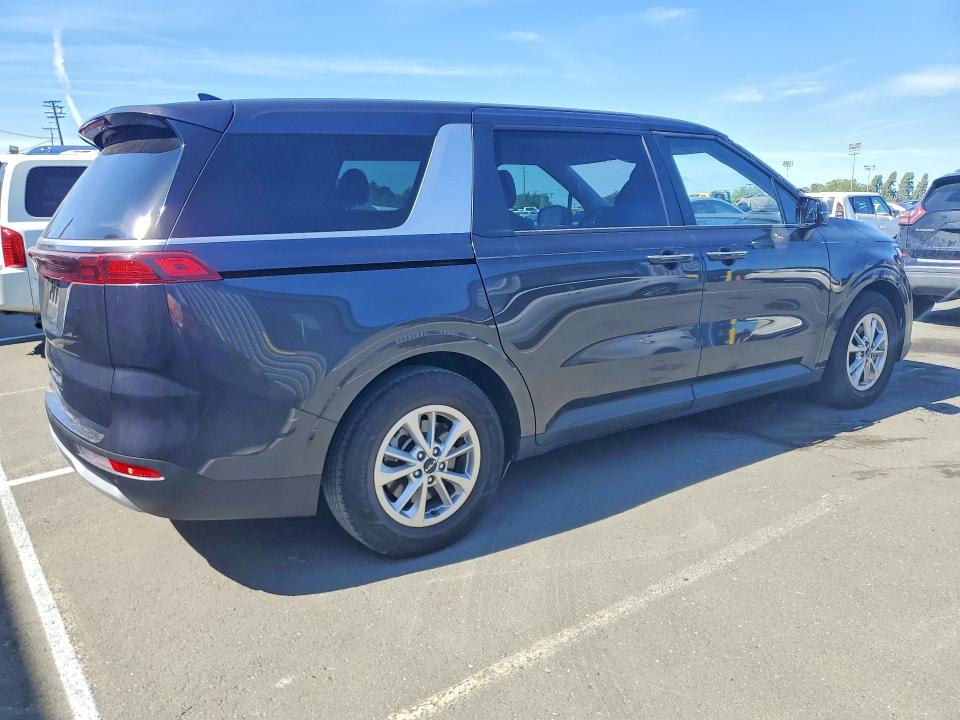 49927576 :رقم المزاد ، KNDNB4H38P6204428 vin ، 2023 Kia Carnival مزاد بيع