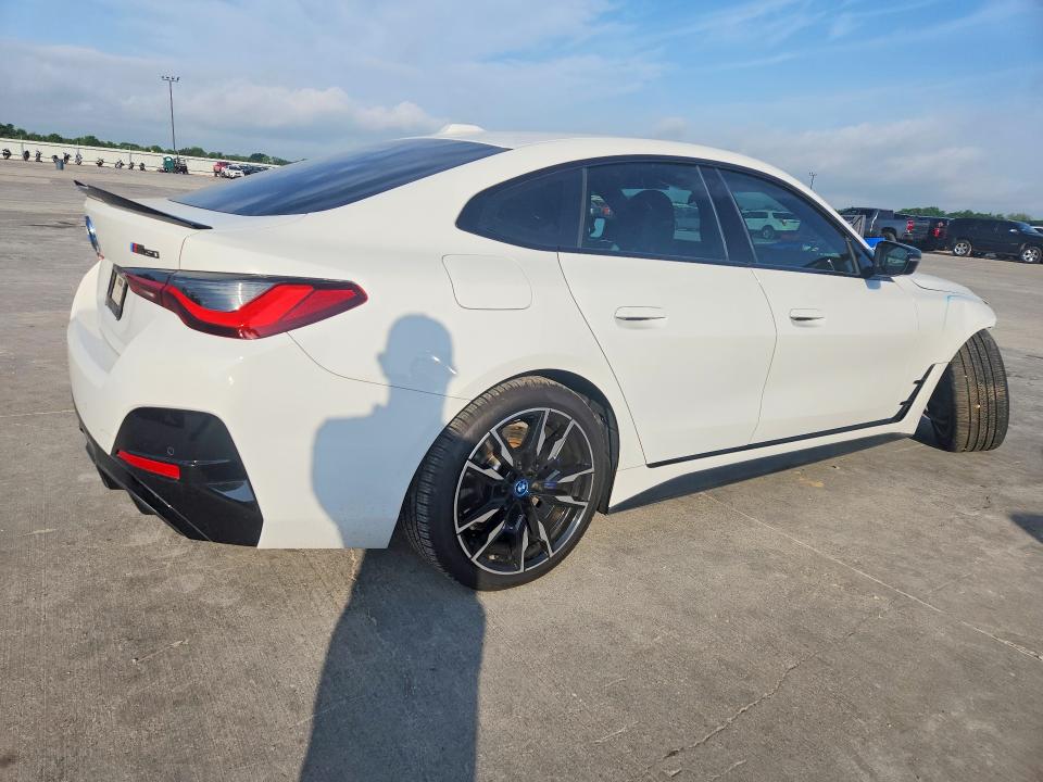 49492486 :رقم المزاد ، WBY33AW00RFS20510 vin ، 2024 Bmw I4 مزاد بيع
