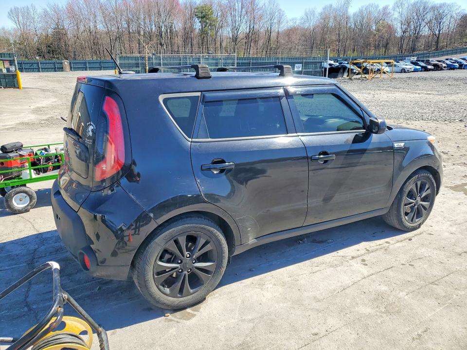 2015 Kia Soul მანქანა იყიდება აუქციონზე, vin: KNDJP3A56F7183402, აუქციონის ნომერი: 49259186