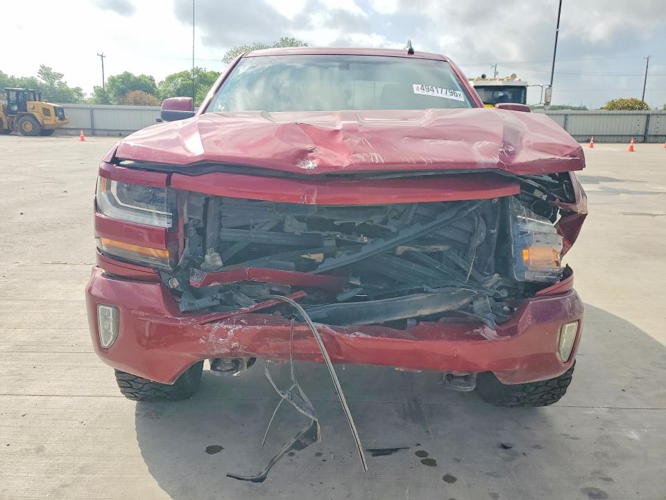 Продажа на аукционе авто 2018 Chevrolet Silverado, vin: 3GCUKREC8JG577777, номер лота: 49417796