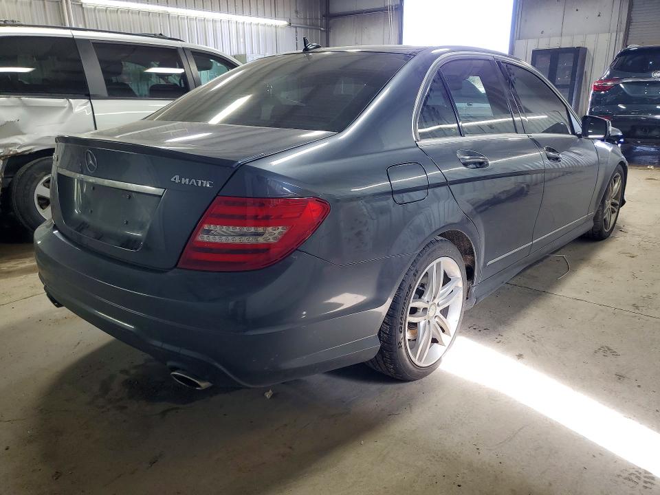 Продажа на аукционе авто 2013 Mercedes-benz C, vin: WDDGF8AB7DA812977, номер лота: 50592236