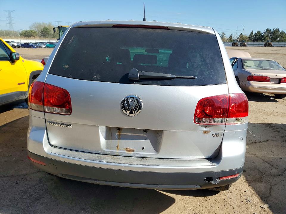 2006 Volkswagen Touareg მანქანა იყიდება აუქციონზე, vin: WVGZG77L46D026478, აუქციონის ნომერი: 50472936