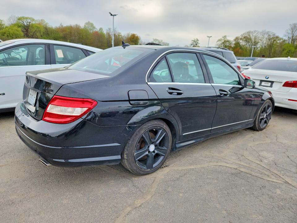 Продажа на аукционе авто 2011 Mercedes-benz C, vin: WDDGF8BB5BR138132, номер лота: 52014556