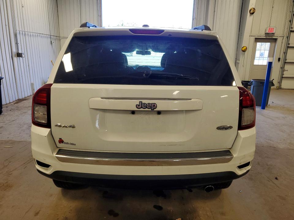 51304306 :رقم المزاد ، 1C4NJDEB3HD193012 vin ، 2017 Jeep Compass مزاد بيع