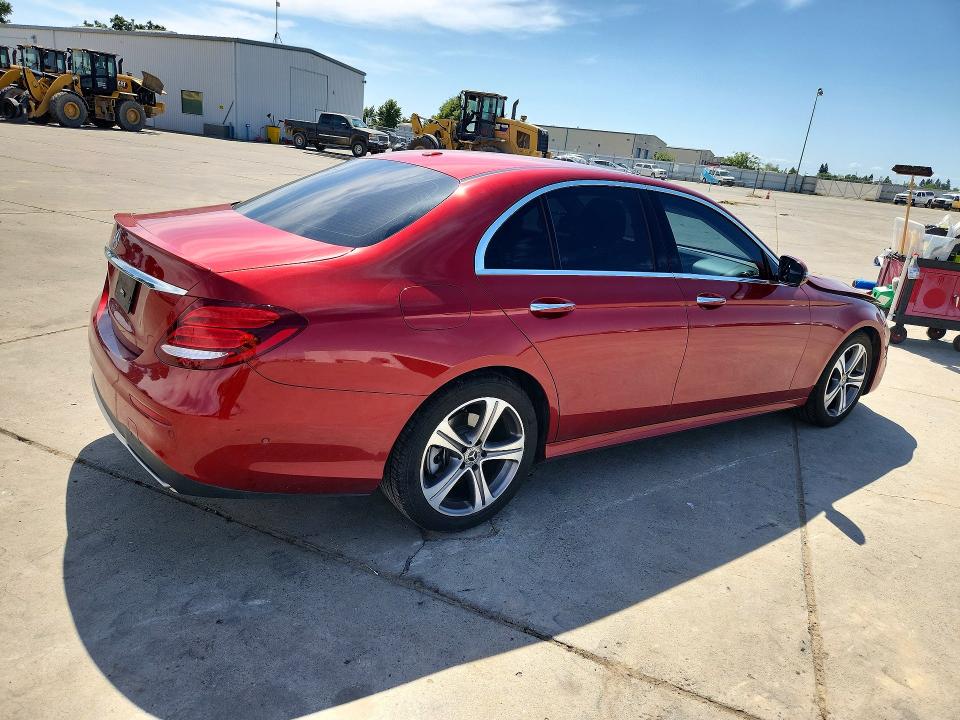 51108686 :رقم المزاد ، WDDZF4JB2KA530535 vin ، 2019 Mercedes-benz E مزاد بيع