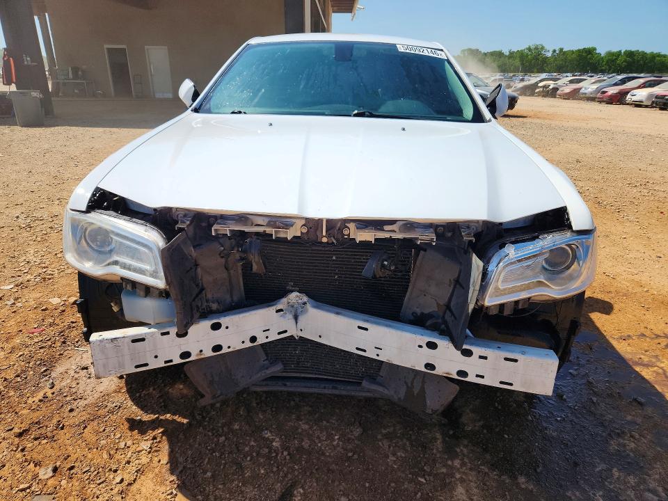 50092146 :رقم المزاد ، 2C3CCAAG6FH905308 vin ، 2015 Chrysler 300 مزاد بيع
