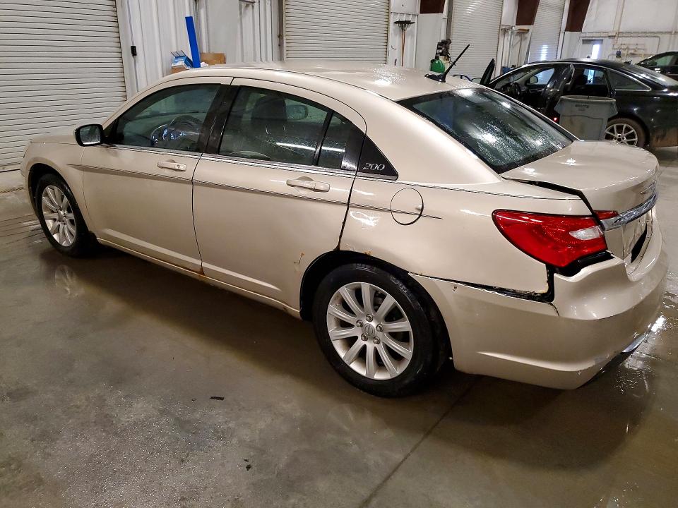 Продажа на аукционе авто 2014 Chrysler 200, vin: 1C3CCBAB2EN143465, номер лота: 49567596