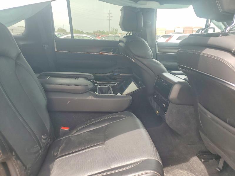 51559006 :رقم المزاد ، 1C4SJVEJ3NS180848 vin ، 2022 Jeep Grand Wagoneer مزاد بيع