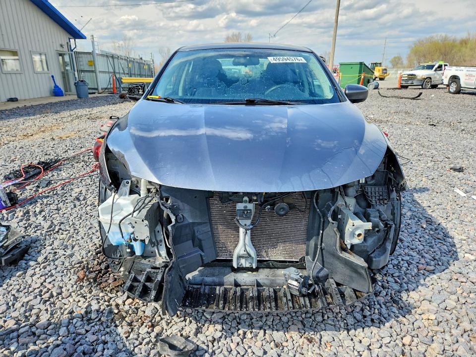Продаж на аукціоні авто 2018 Nissan Sentra, vin: 3N1AB7AP1JY319212, номер лоту: 49594576