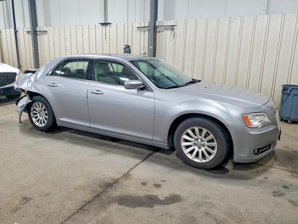 Продаж на аукціоні авто 2013 Chrysler 300, vin: 2C3CCAAG3DH723126, номер лоту: 48695836