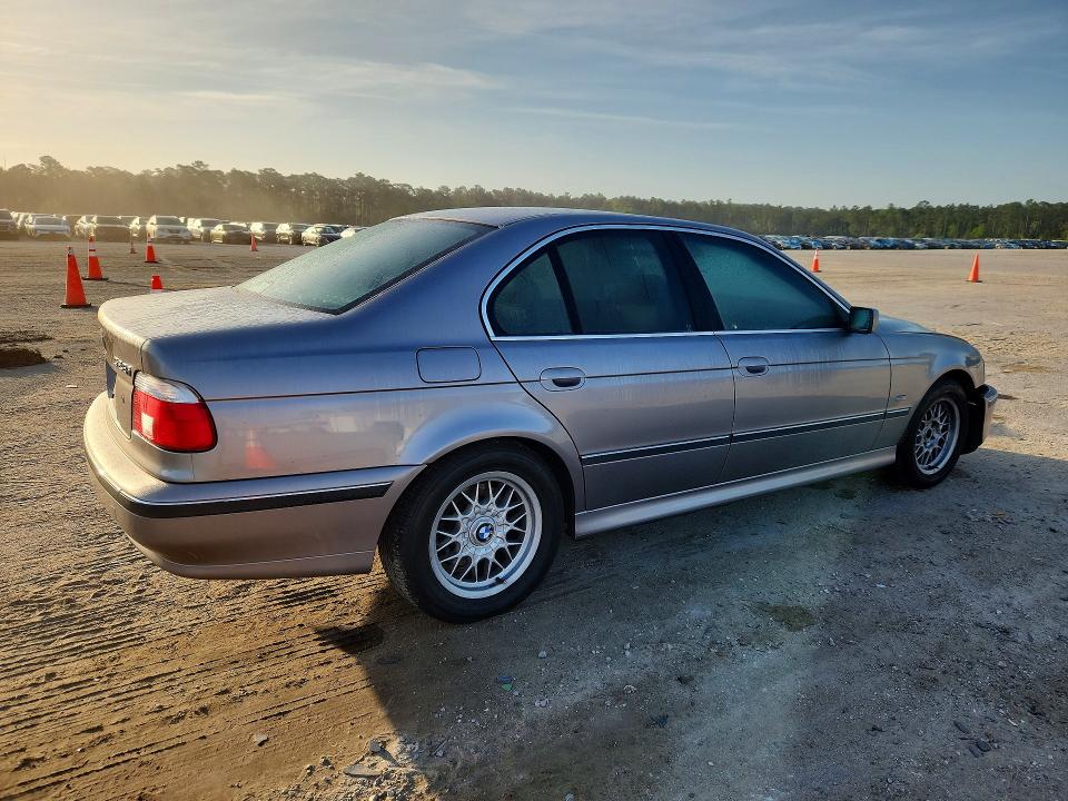 48320736 :رقم المزاد ، WBADM6331XBY27158 vin ، 1999 Bmw 528 مزاد بيع