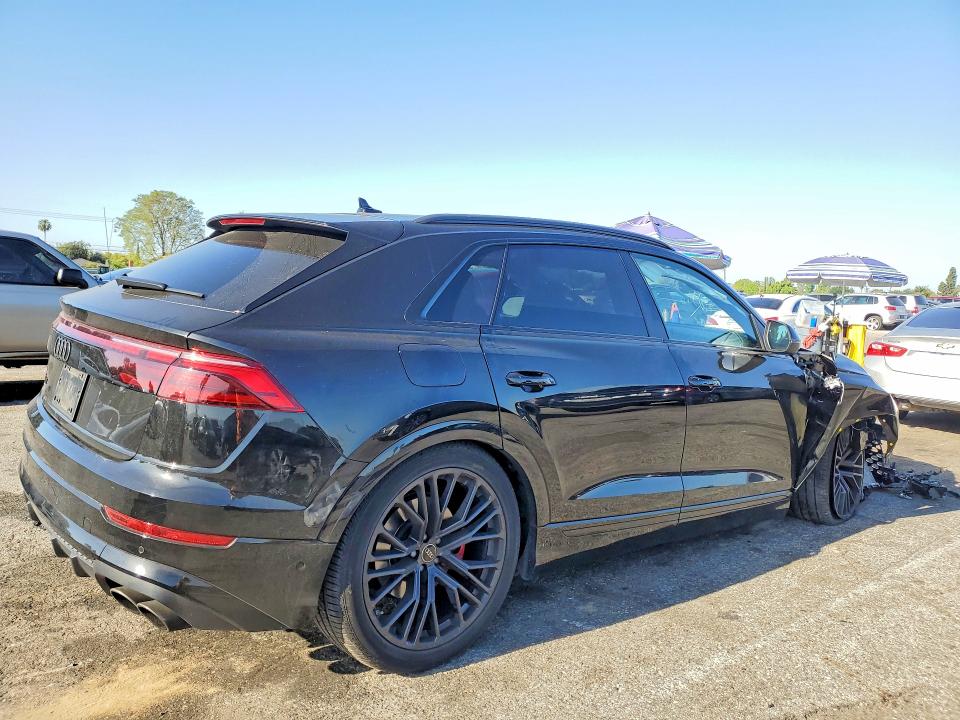 51693556 :رقم المزاد ، WA1AWBF15RD007704 vin ، 2024 Audi Sq8 مزاد بيع