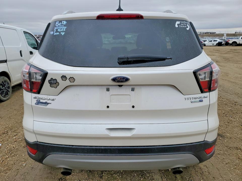 Продажа на аукционе авто 2018 Ford Escape, vin: 1FMCU9J97JUC21958, номер лота: 50697856