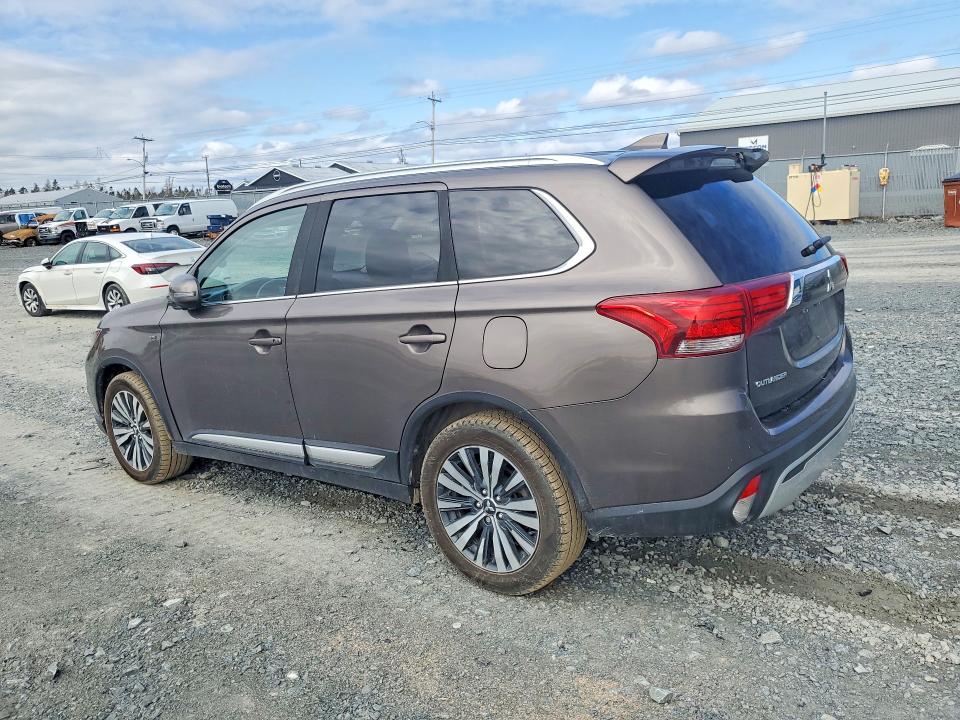 49975676 :رقم المزاد ، JA4JZ4AX8LZ604547 vin ، 2020 Mitsubishi Outlander مزاد بيع
