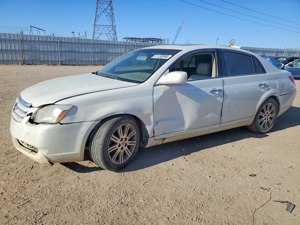 51130996 :رقم المزاد ، 4T1BK36B67U230590 vin ، 2007 Toyota Avalon مزاد بيع
