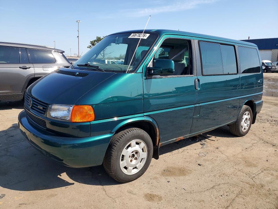 50678226 :رقم المزاد ، WV2MH4705YH095418 vin ، 2000 Volkswagen Eurovan مزاد بيع