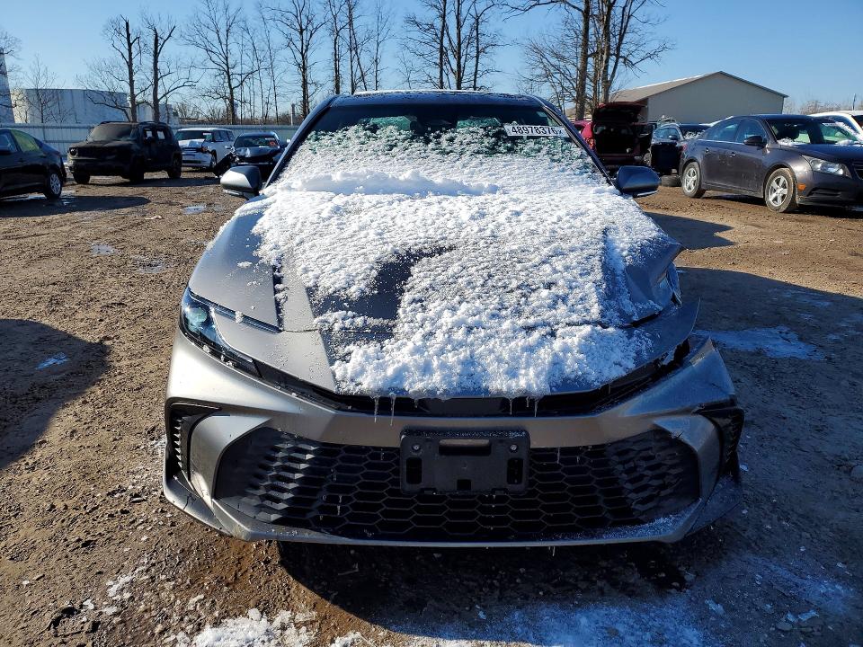 48978376 :رقم المزاد ، 4T1DBADK7SU541857 vin ، 2025 Toyota Camry مزاد بيع