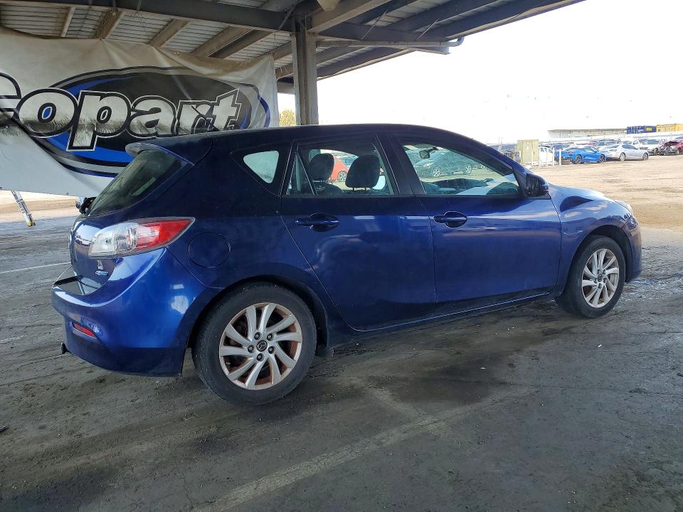 48142096 :رقم المزاد ، JM1BL1L87D1706020 vin ، 2013 Mazda 3 مزاد بيع