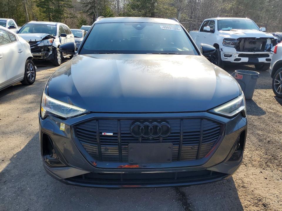 49897326 :رقم المزاد ، WA13AAGE4PB024814 vin ، 2023 Audi E-tron مزاد بيع