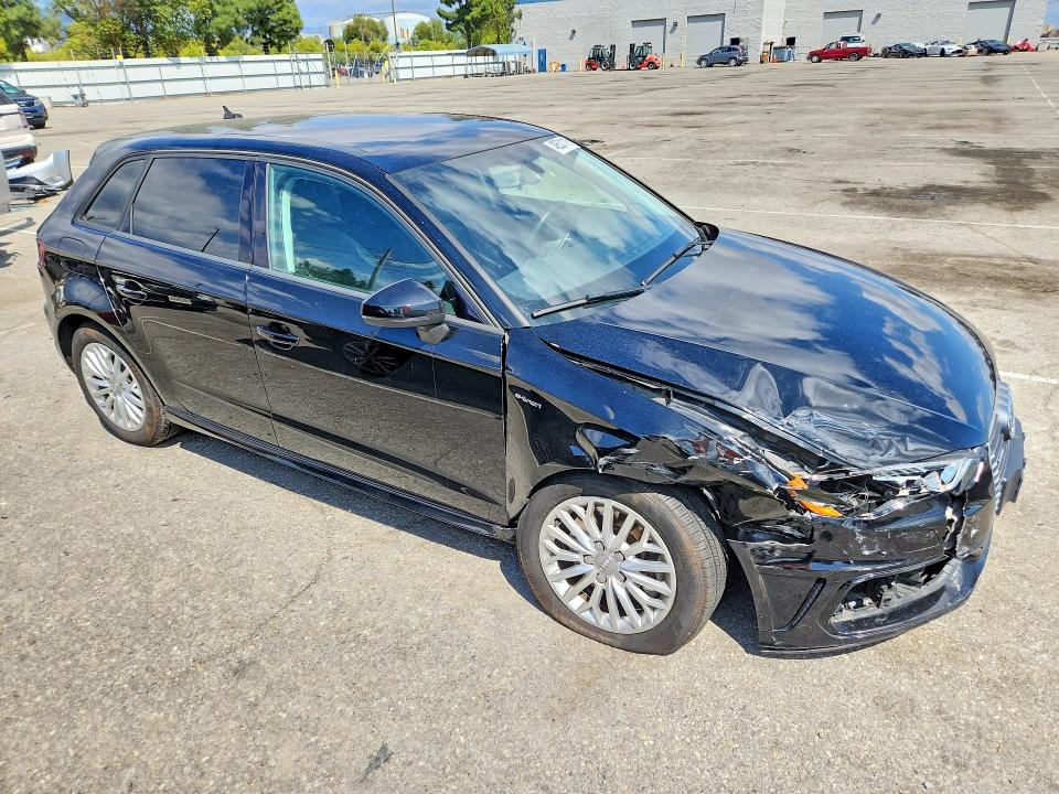 48531116 :رقم المزاد ، WAUVPBFF1GA020171 vin ، 2016 Audi A3 مزاد بيع