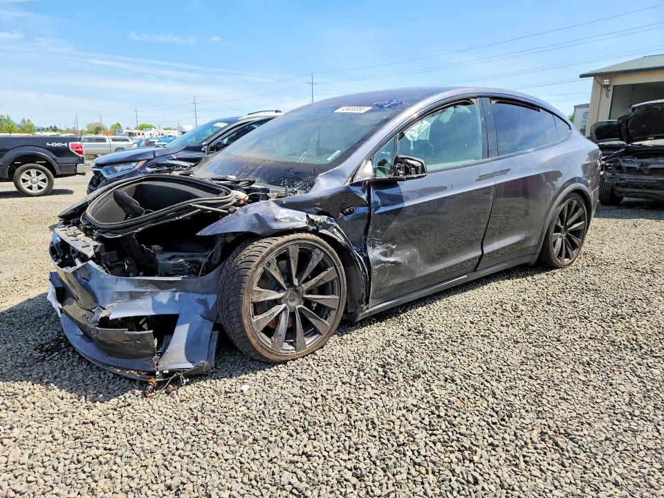 Auction sale of the 2022 Tesla Model X, vin: 7SAXCBE61NF359125, lot number: 49636366