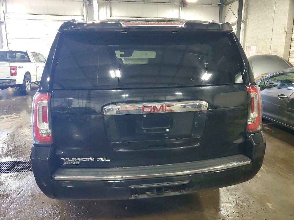 Продаж на аукціоні авто 2018 Gmc Yukon Xl, vin: 1GKS2HKJ2JR235153, номер лоту: 49955836