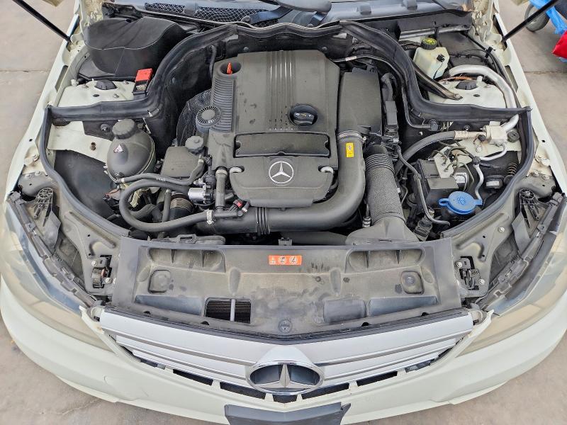 Продаж на аукціоні авто 2012 Mercedes-benz C, vin: WDDGF4HB8CR203010, номер лоту: 51593946