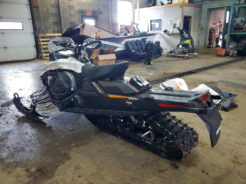 47811376 :رقم المزاد ، 2BPSUFHX6HV000031 vin ، 2017 Skid Renegade Adrenaline مزاد بيع