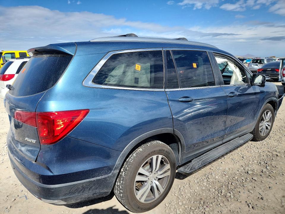 49513196 :رقم المزاد ، 5FNYF6H52HB023247 vin ، 2017 Honda Pilot مزاد بيع