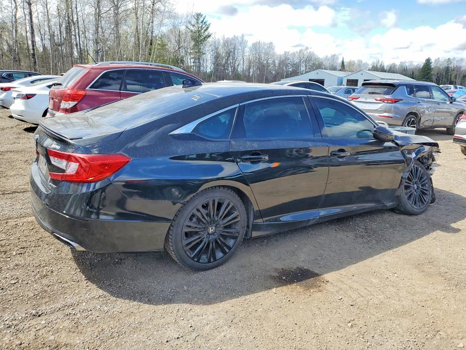 51628176 :رقم المزاد ، 1HGCV1F37NA801971 vin ، 2022 Honda Accord مزاد بيع