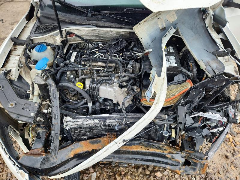 49974516 :رقم المزاد ، 1VWBV7A36FC082462 vin ، 2015 Volkswagen Passat مزاد بيع