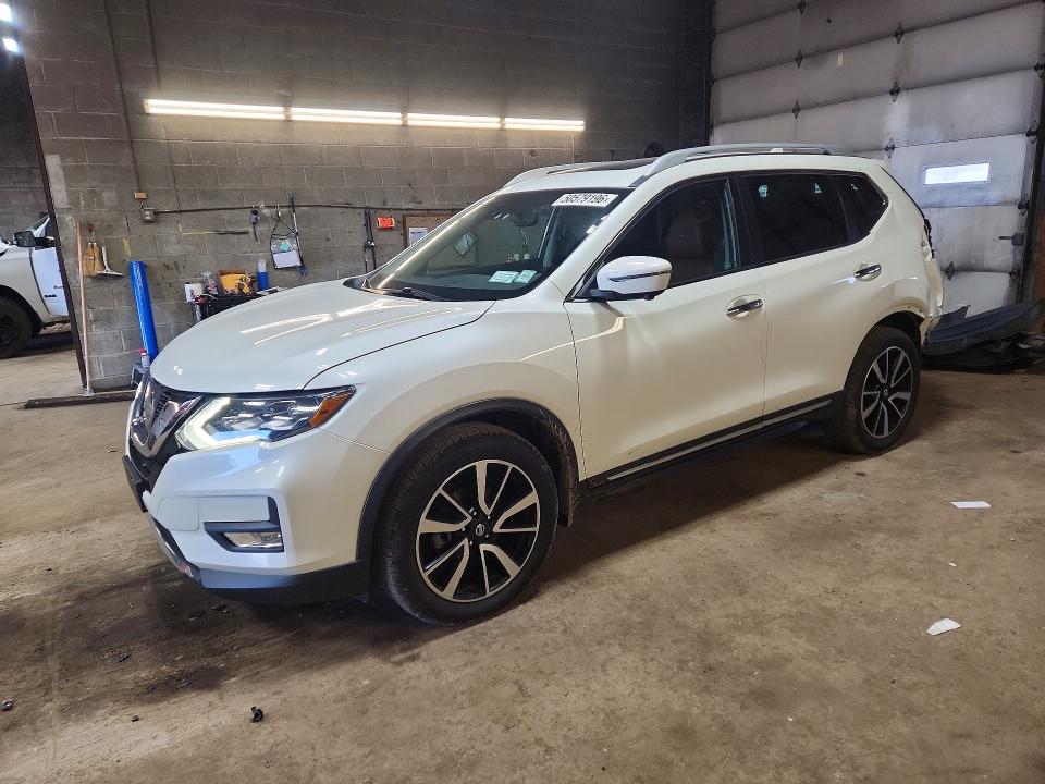 50579196 :رقم المزاد ، 5N1AT2MVXHC858448 vin ، 2017 Nissan Rogue مزاد بيع