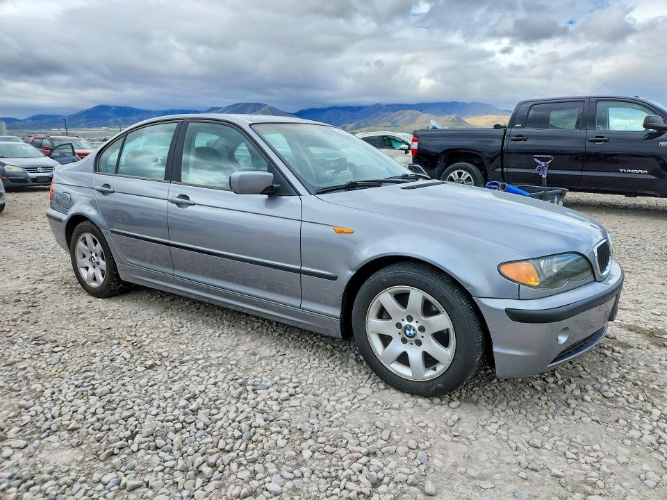 51173456 :رقم المزاد ، WBAAZ33474KP84811 vin ، 2004 Bmw 325 مزاد بيع