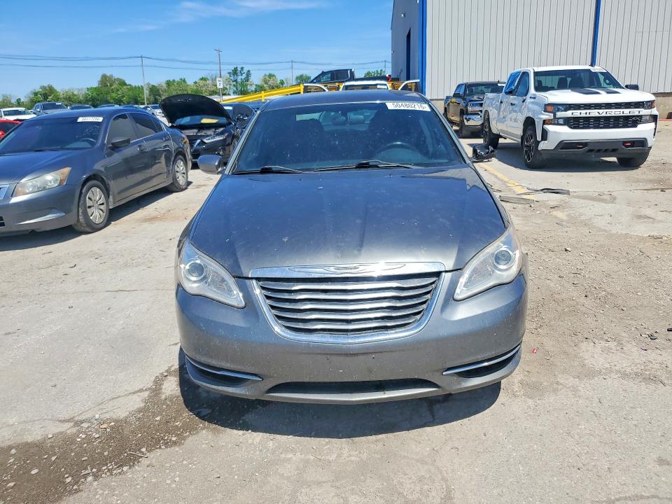 50480216 :رقم المزاد ، 1C3CCBBB6DN578602 vin ، 2013 Chrysler 200 مزاد بيع