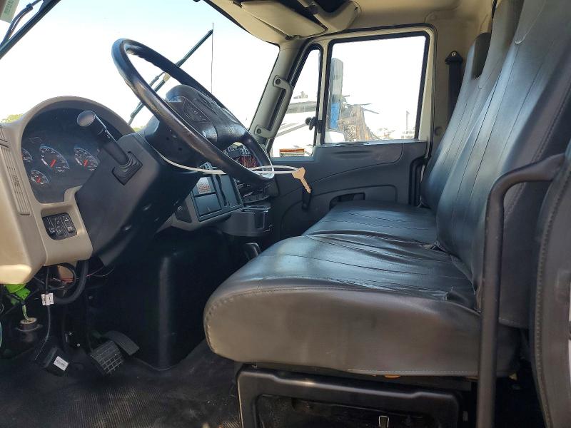 98907155 :رقم المزاد ، 1HTJTSKM3DH151528 vin ، 2013 International 4300 4300 مزاد بيع