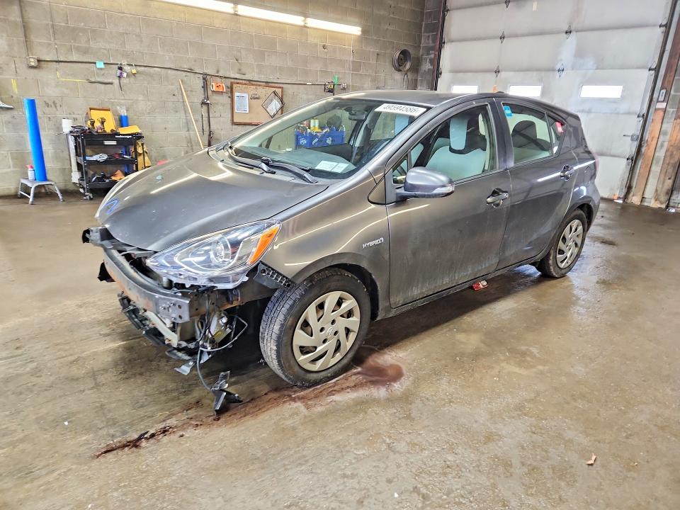 2015 Toyota Prius C მანქანა იყიდება აუქციონზე, vin: JTDKDTB35F1582024, აუქციონის ნომერი: 49594586