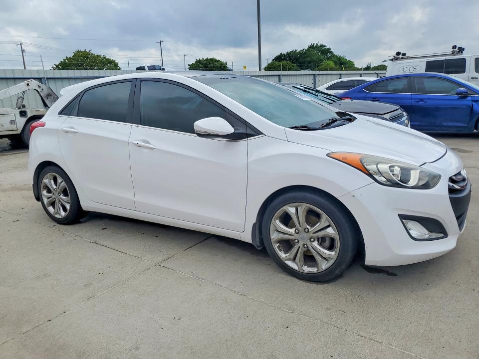 2013 Hyundai Elantra Gt მანქანა იყიდება აუქციონზე, vin: KMHD35LE4DU121329, აუქციონის ნომერი: 50685896