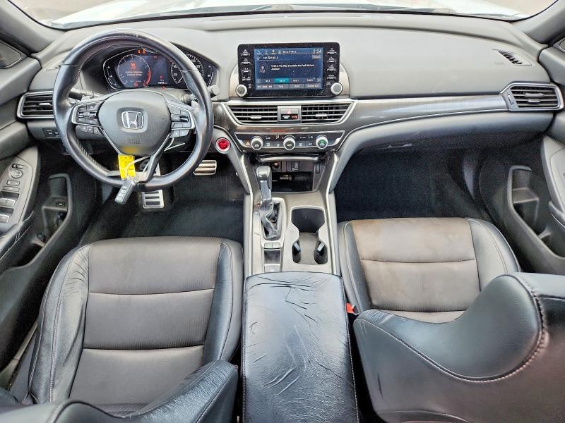 49486016 :رقم المزاد ، 1HGCV1F35JA025303 vin ، 2018 Honda Accord مزاد بيع