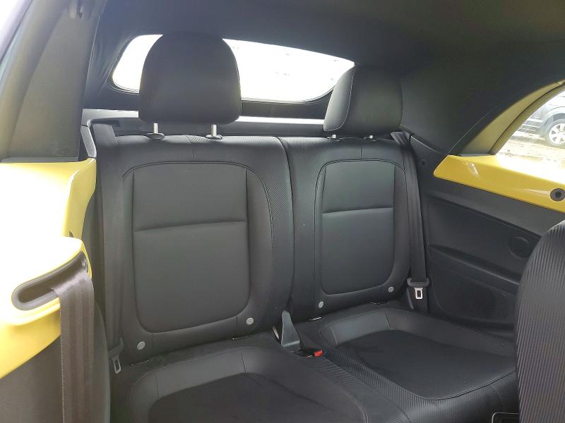 51572316 :رقم المزاد ، 3VW5P7AT2DM806425 vin ، 2013 Volkswagen Beetle مزاد بيع