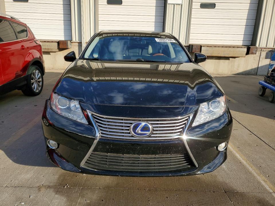 50097596 :رقم المزاد ، JTHBW1GG9D2015640 vin ، 2013 Lexus Es مزاد بيع